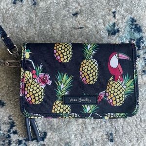 Vera Bradley lighten up RFID 3-in-1 crossbody